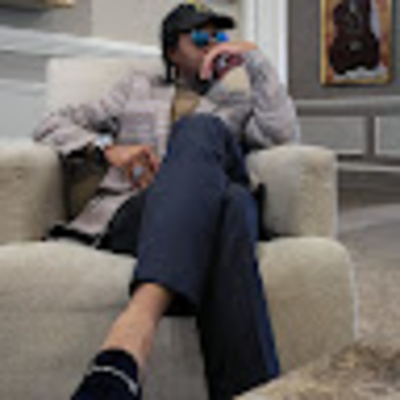 Meet your Posher, Malcom - Picture 1 of 1